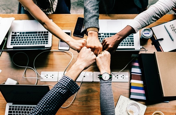 how to hire great developers with a referral program